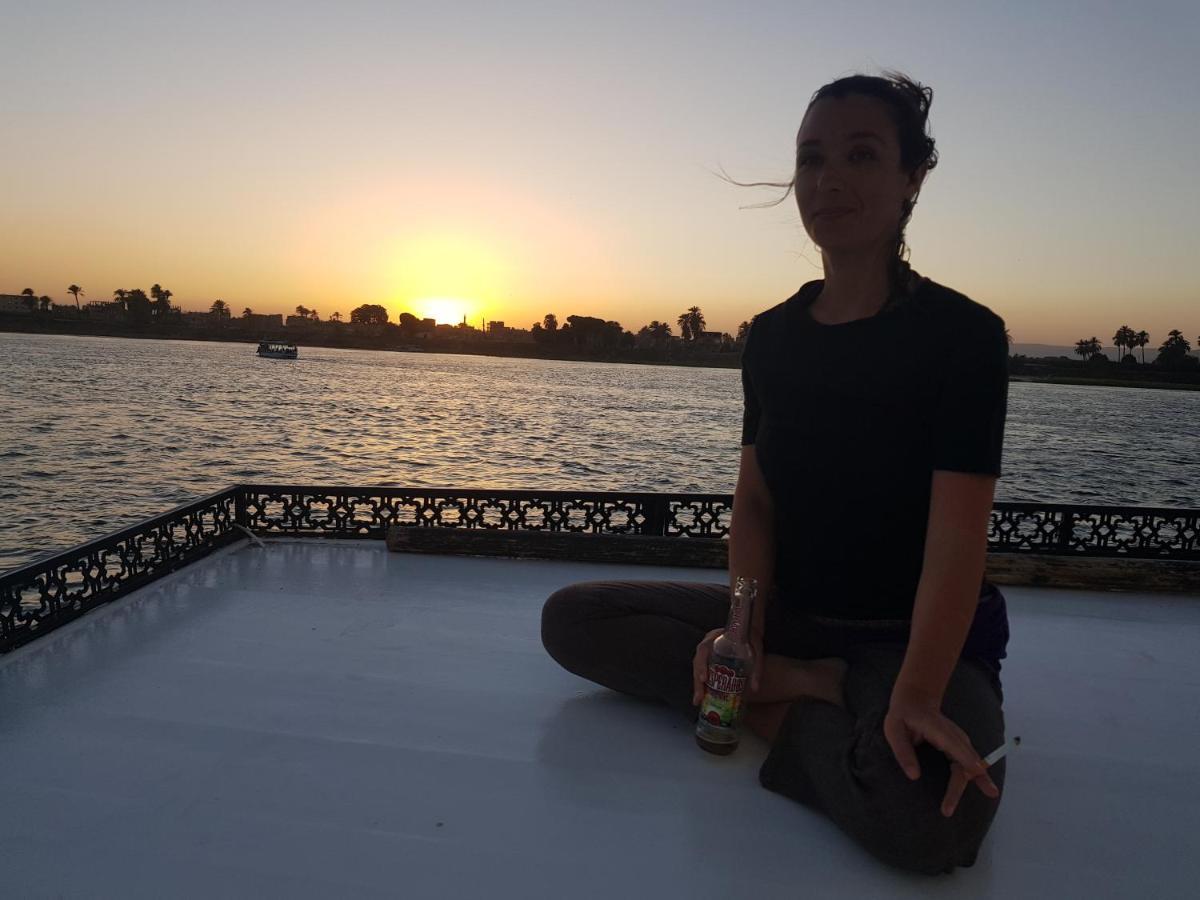Nile Sunrise Felucca Boat Private Rental Луксор Экстерьер фото
