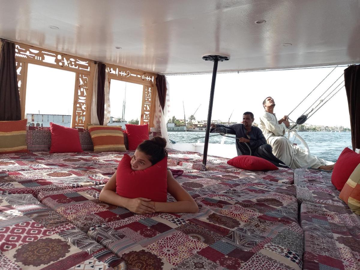 Nile Sunrise Felucca Boat Private Rental Луксор Экстерьер фото
