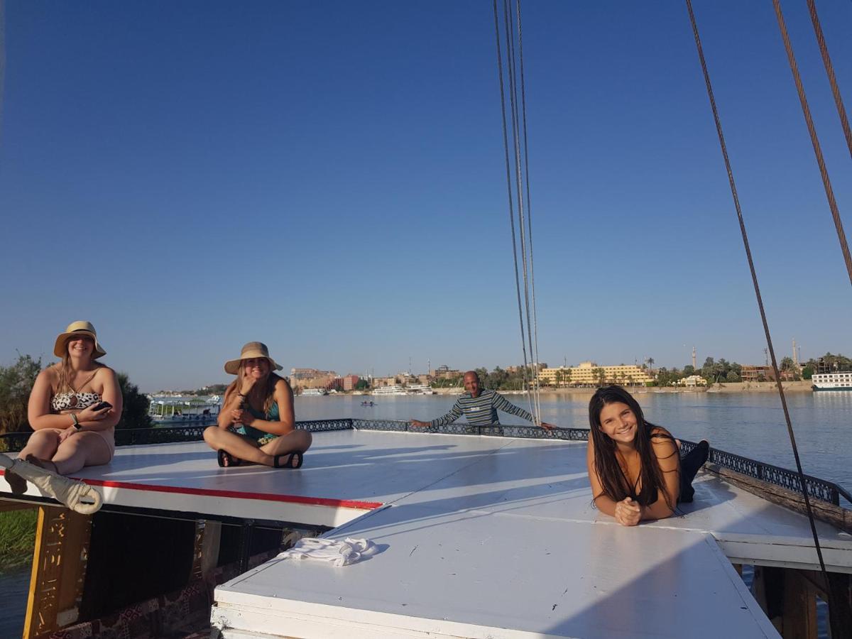 Nile Sunrise Felucca Boat Private Rental Луксор Экстерьер фото