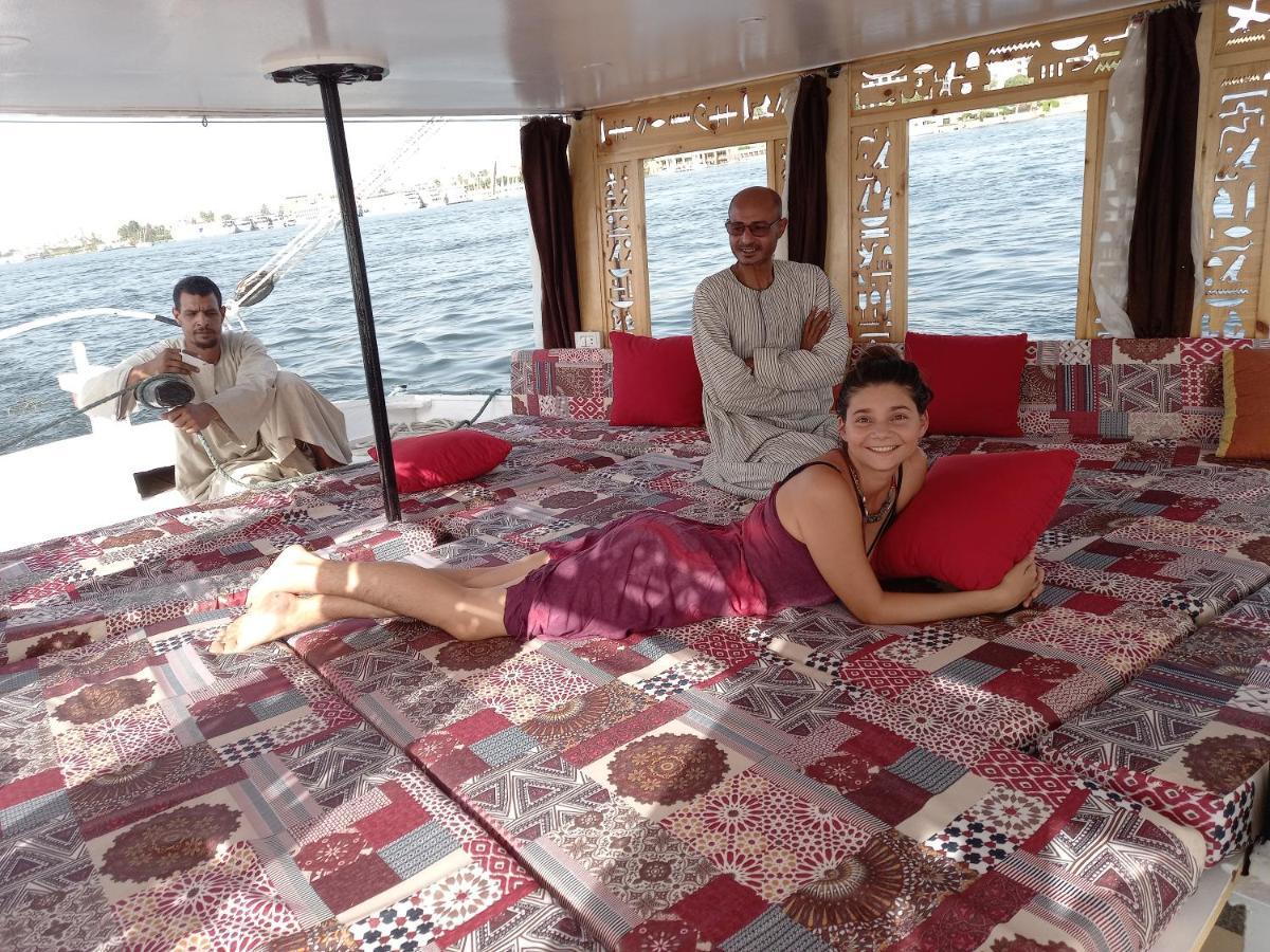 Nile Sunrise Felucca Boat Private Rental Луксор Экстерьер фото