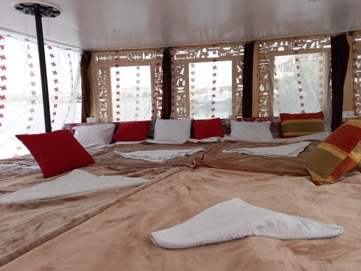 Nile Sunrise Felucca Boat Private Rental Луксор Экстерьер фото