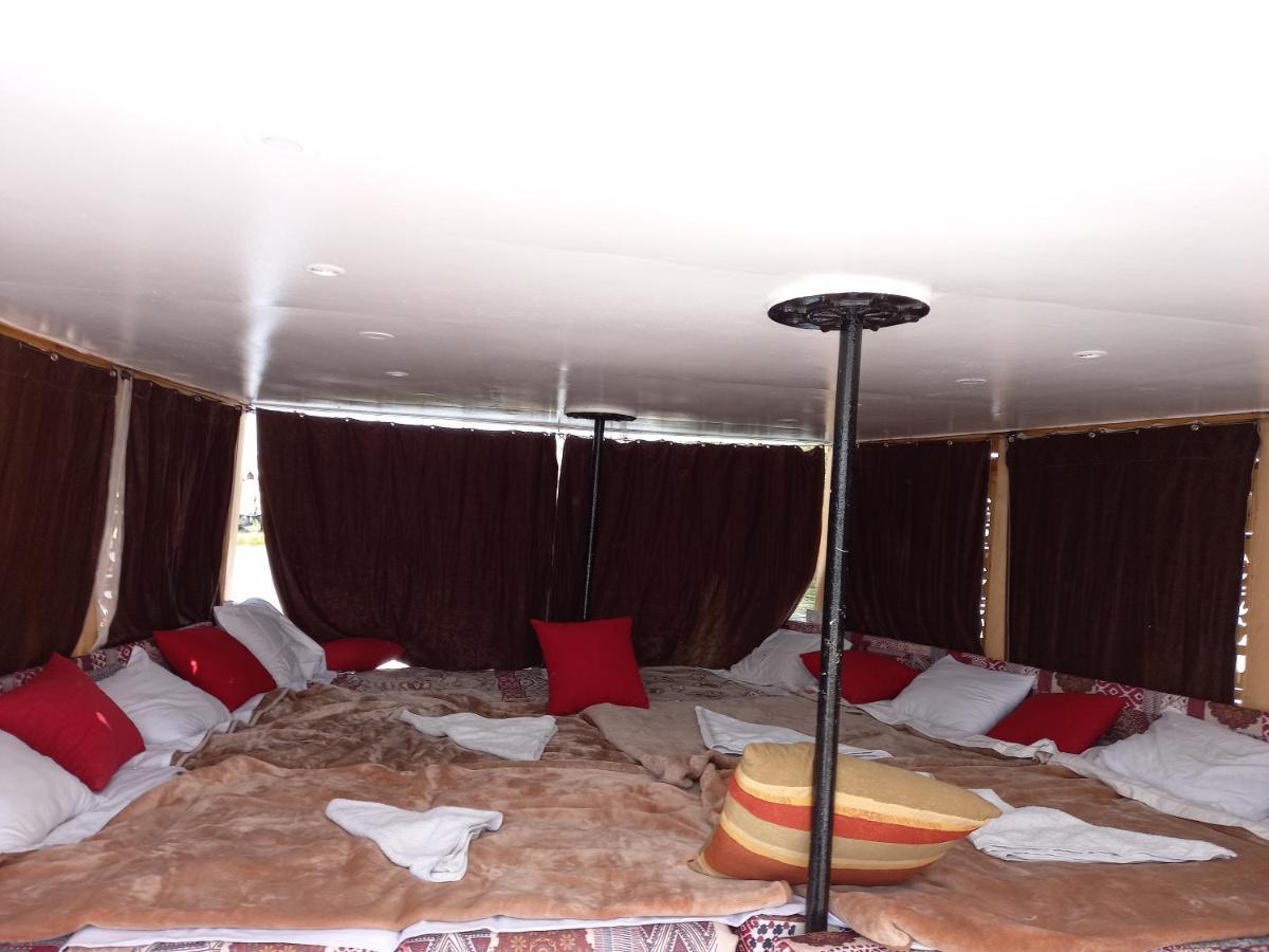 Nile Sunrise Felucca Boat Private Rental Луксор Экстерьер фото