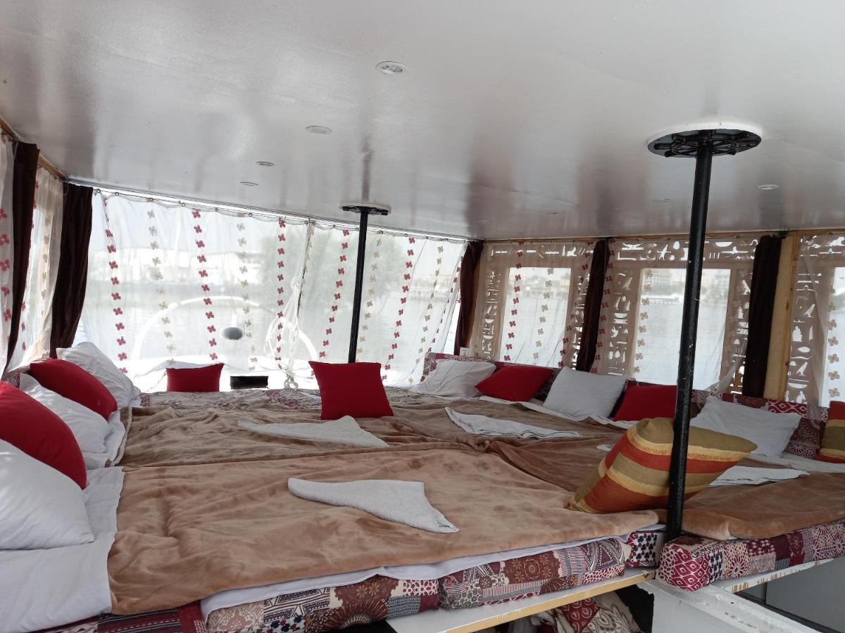 Nile Sunrise Felucca Boat Private Rental Луксор Экстерьер фото
