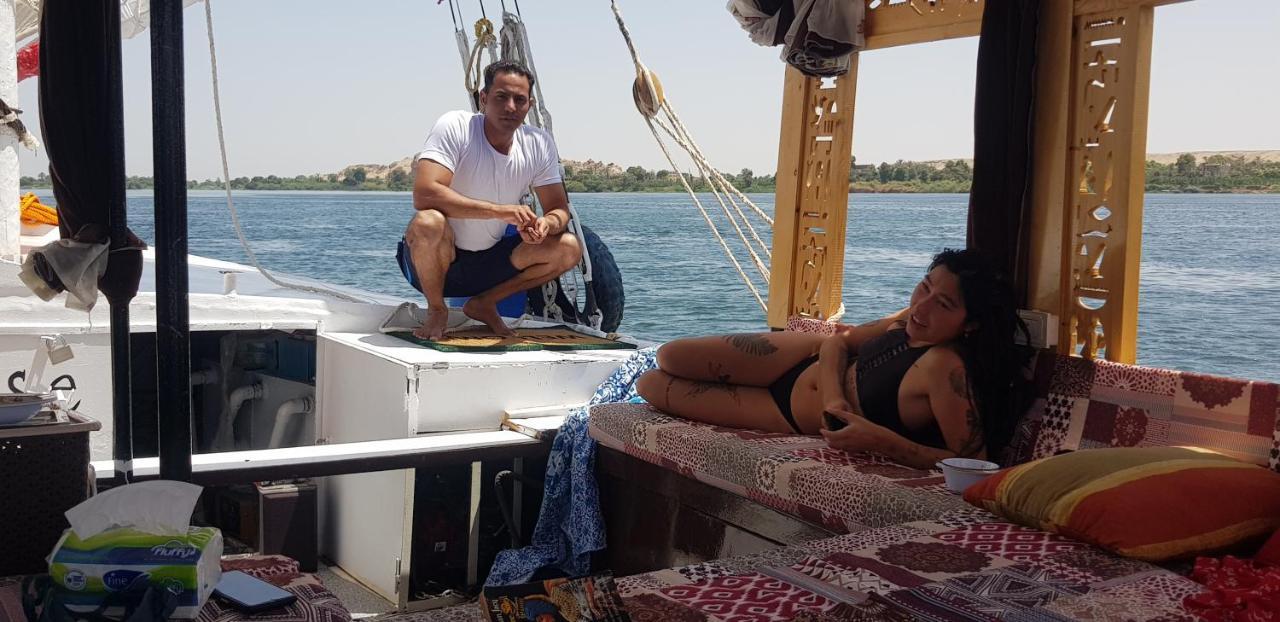 Nile Sunrise Felucca Boat Private Rental Луксор Экстерьер фото