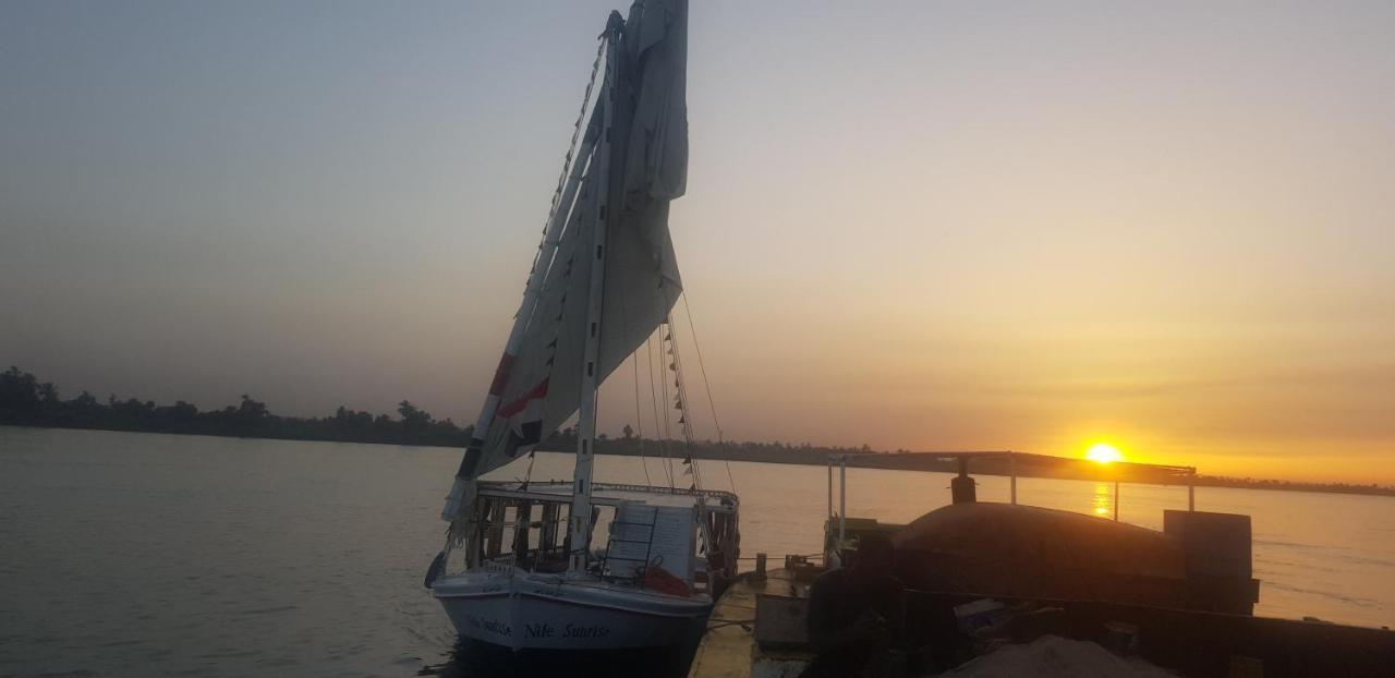 Nile Sunrise Felucca Boat Private Rental Луксор Экстерьер фото