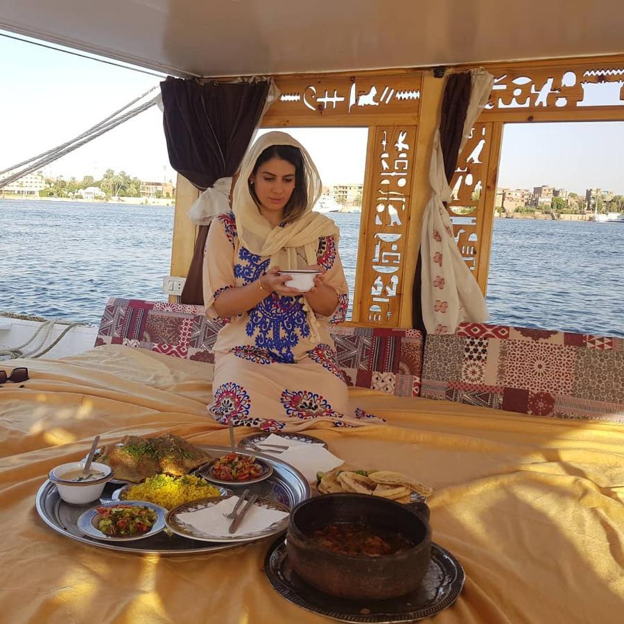 Nile Sunrise Felucca Boat Private Rental Луксор Экстерьер фото